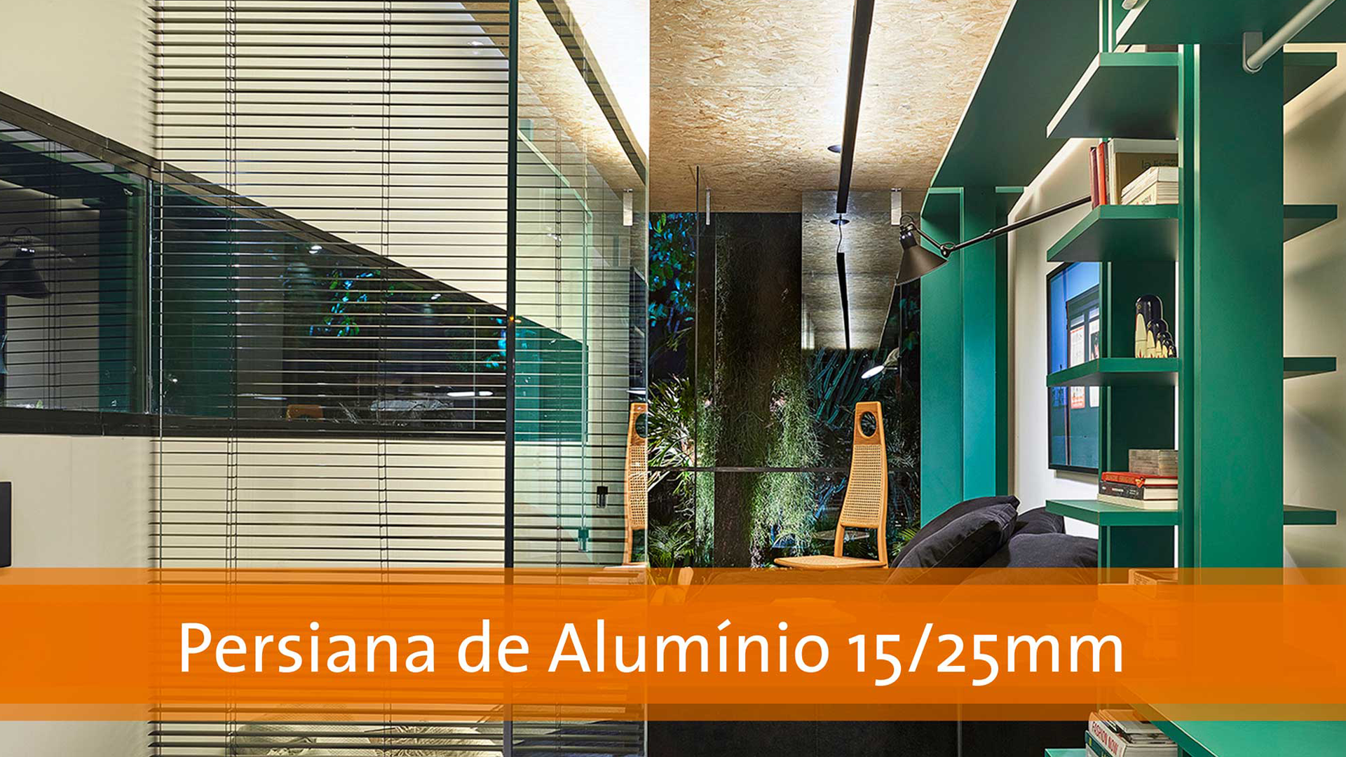 Detalhe de sistema de persianas técnicas